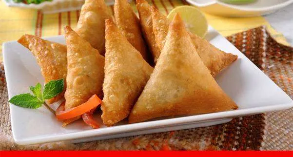 Samosa Pack of 4 or 6 - Bombay Grill Milton