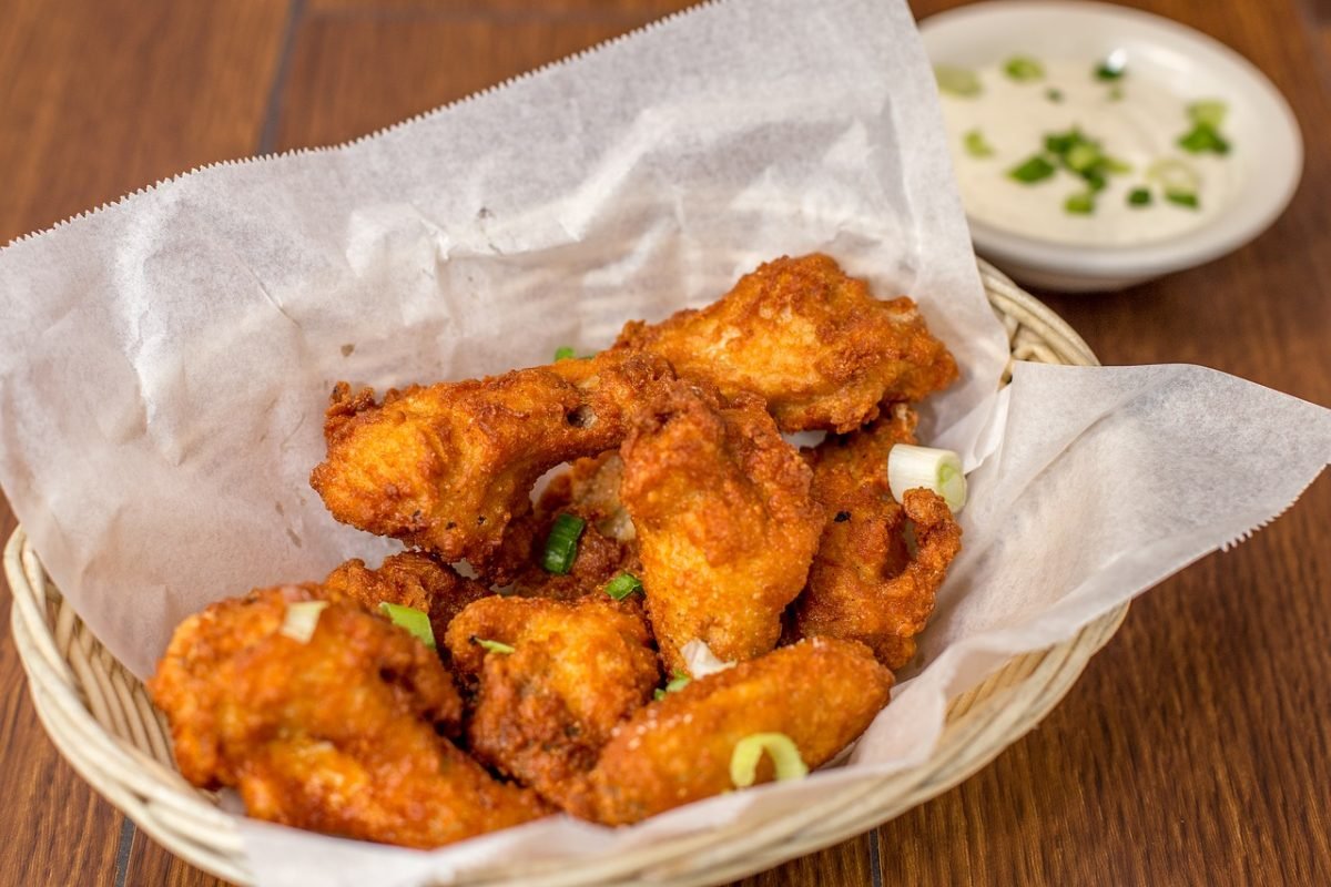 signature breaded chicken wings